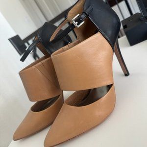SIze 7 Coach Heels